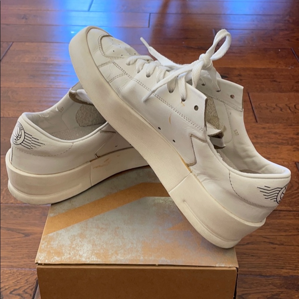 White sneakers GGDB